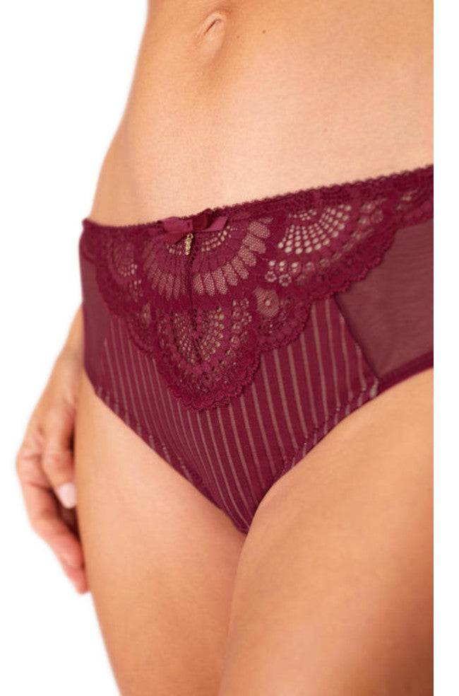 Karolina Brief (Red & Nude) Available in size 18 only