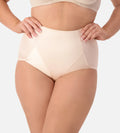 Triumph Jolly Comfort Panty, soft underwear for women, in a neutral color with seamless design and comfortable fit.
