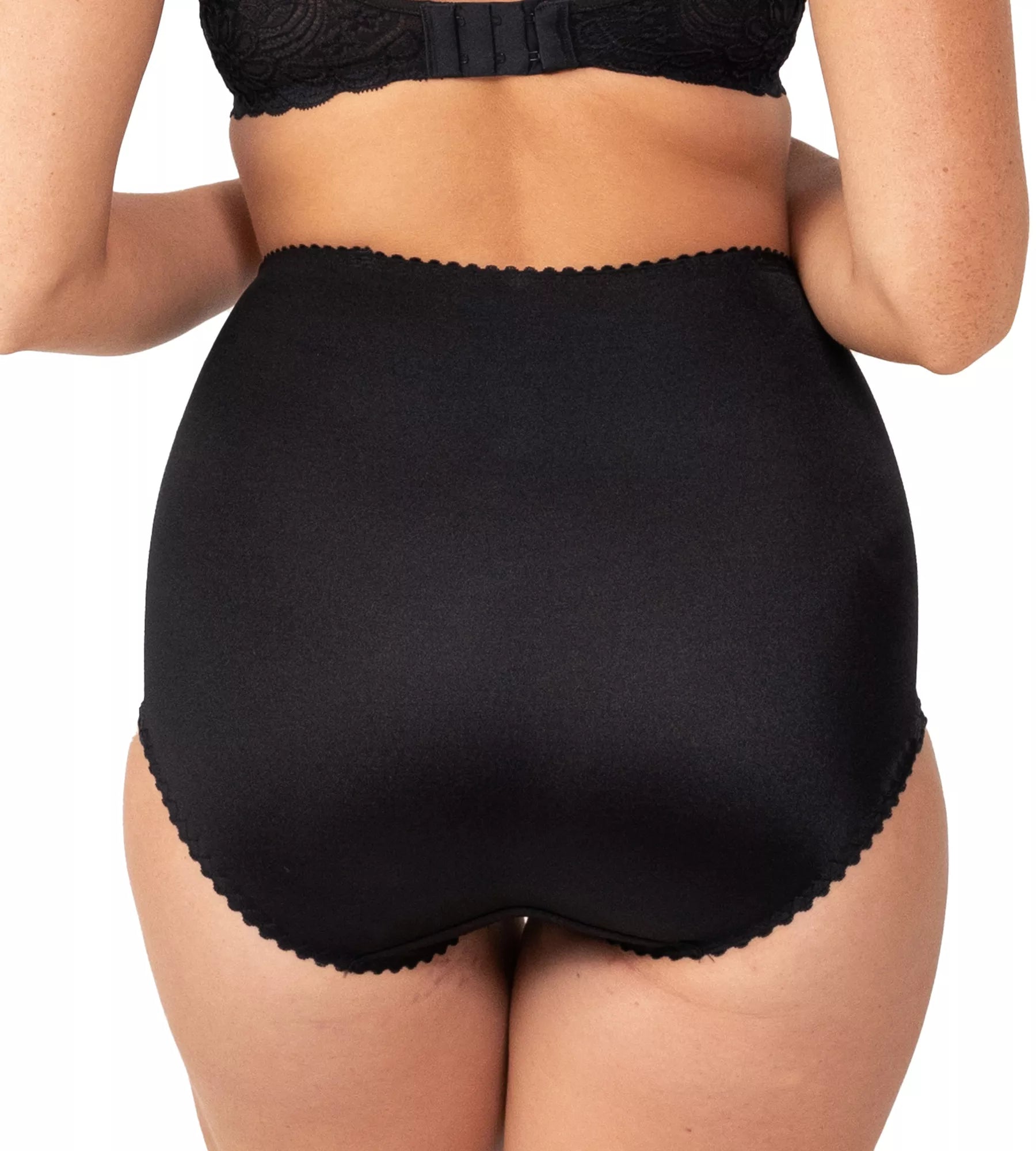 TRIUMPH Tum-E-Lace shapewear pant with tummy control, featuring lace details and smooth fit for enhanced body shaping.
