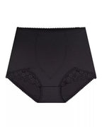 TRIUMPH Tum-E-Lace shapewear pant with tummy control, seamless design, and lace details for smooth, comfortable shaping.