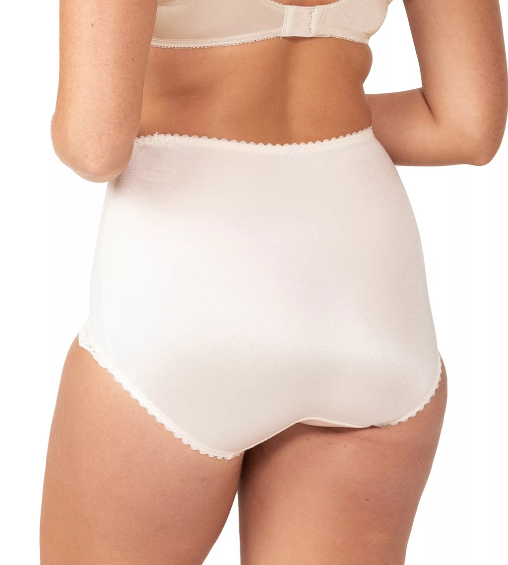 Triumph Tum-E-Lace shapewear pant with tummy control, featuring lace details and seamless fit for smooth silhouette.
