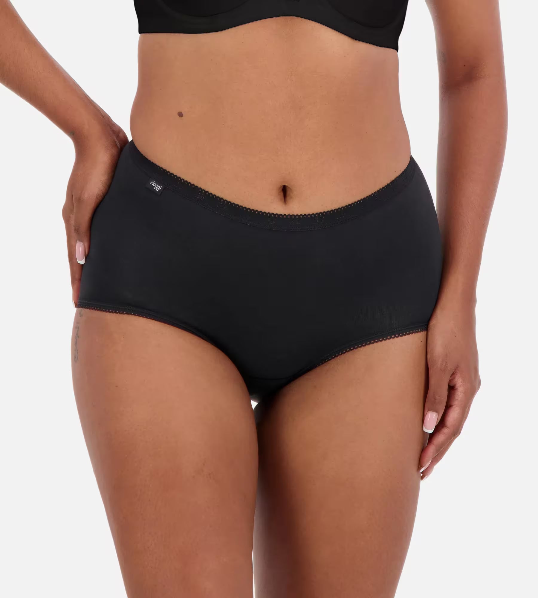 Sloggi full brief underwear in a 2-pack, soft cotton fabric, white color, comfortable fit, ideal for everyday wear.