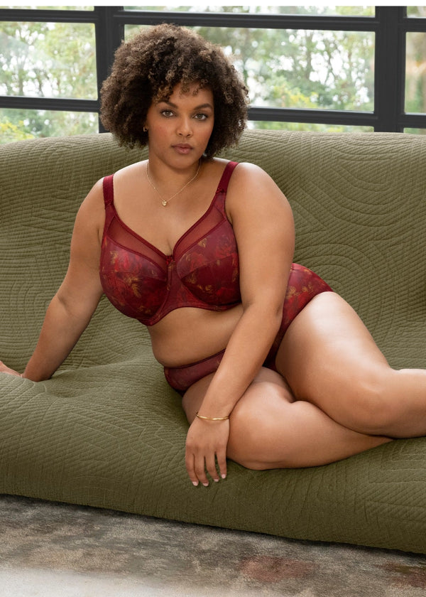Goddess Kayla Cassis underwire bra in deep purple with lace detailing and adjustable straps