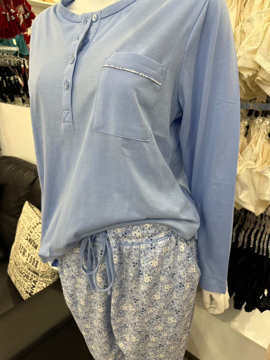 Givoni Katie Ski Pyjama sleepwear set featuring a cozy, patterned top and matching bottoms for comfortable winter sleep.