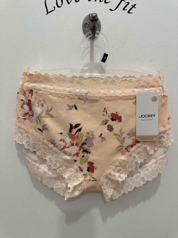 Jockey Parisienne Cotton Boyleg Brief in floral pattern, soft cotton underwear with a comfortable fit and feminine design.