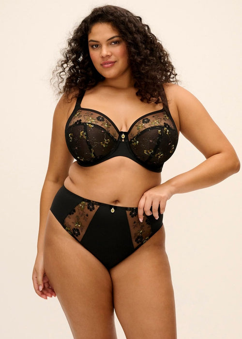 Lyriana Brief