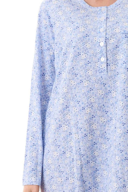 Givoni Katie short nightie in soft fabric, showing a comfortable sleepwear design with a relaxed fit and delicate detailing.