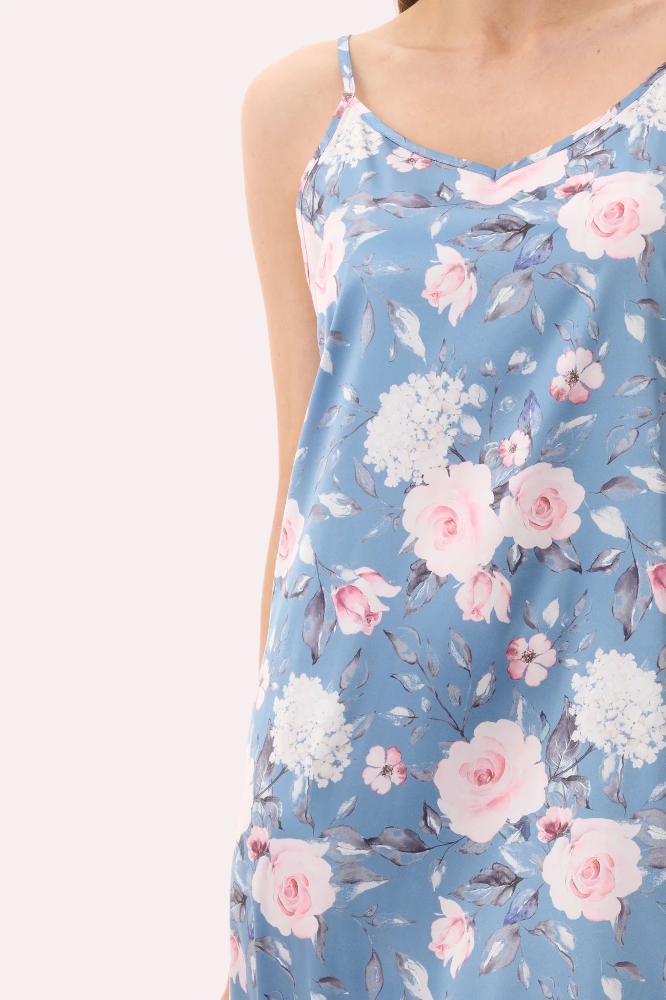 GIVONI Jaclyn mid-length chemise sleepwear in Dusk color, soft fabric with delicate straps and feminine design.