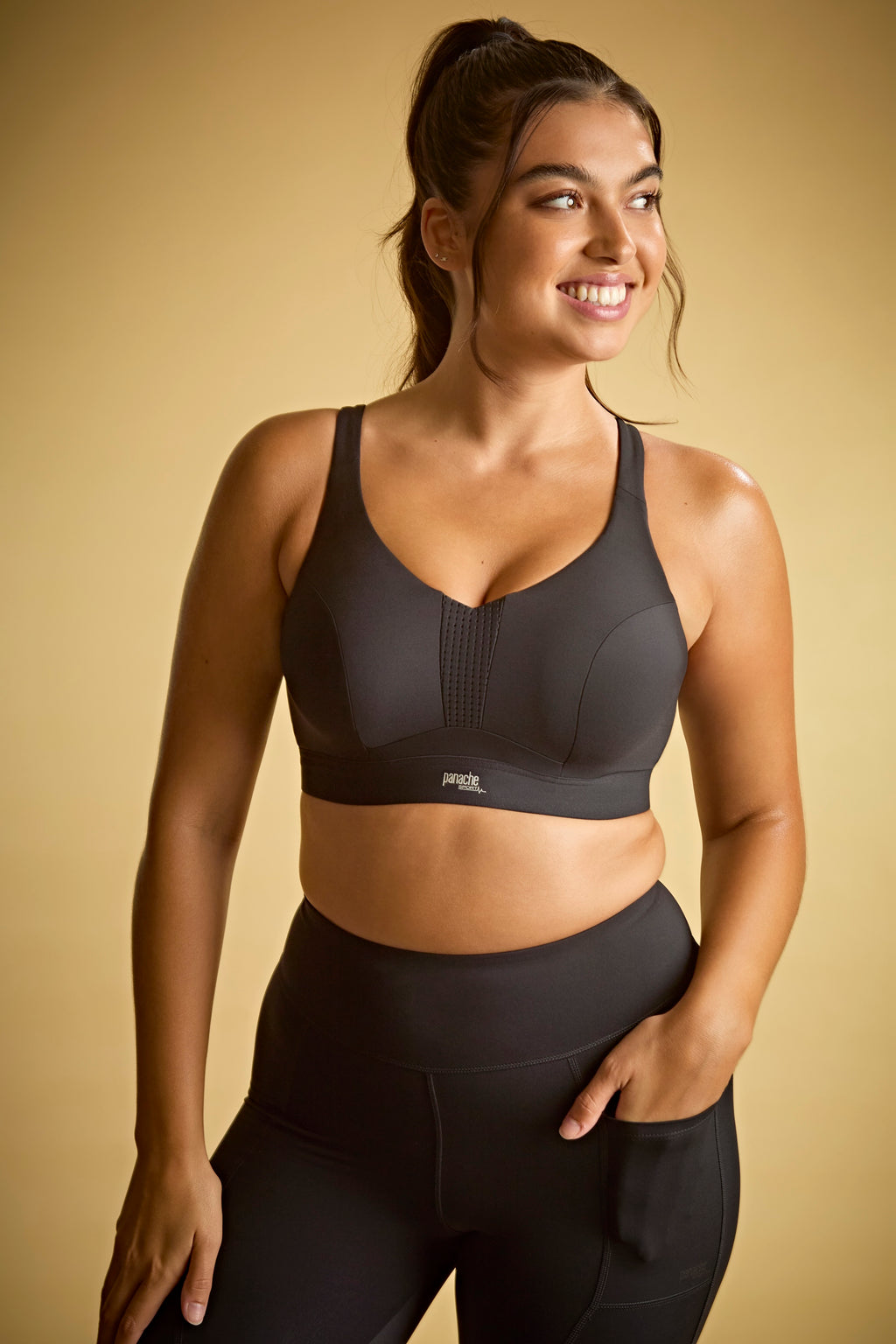 Endurance Wired Sports Bra - Black
