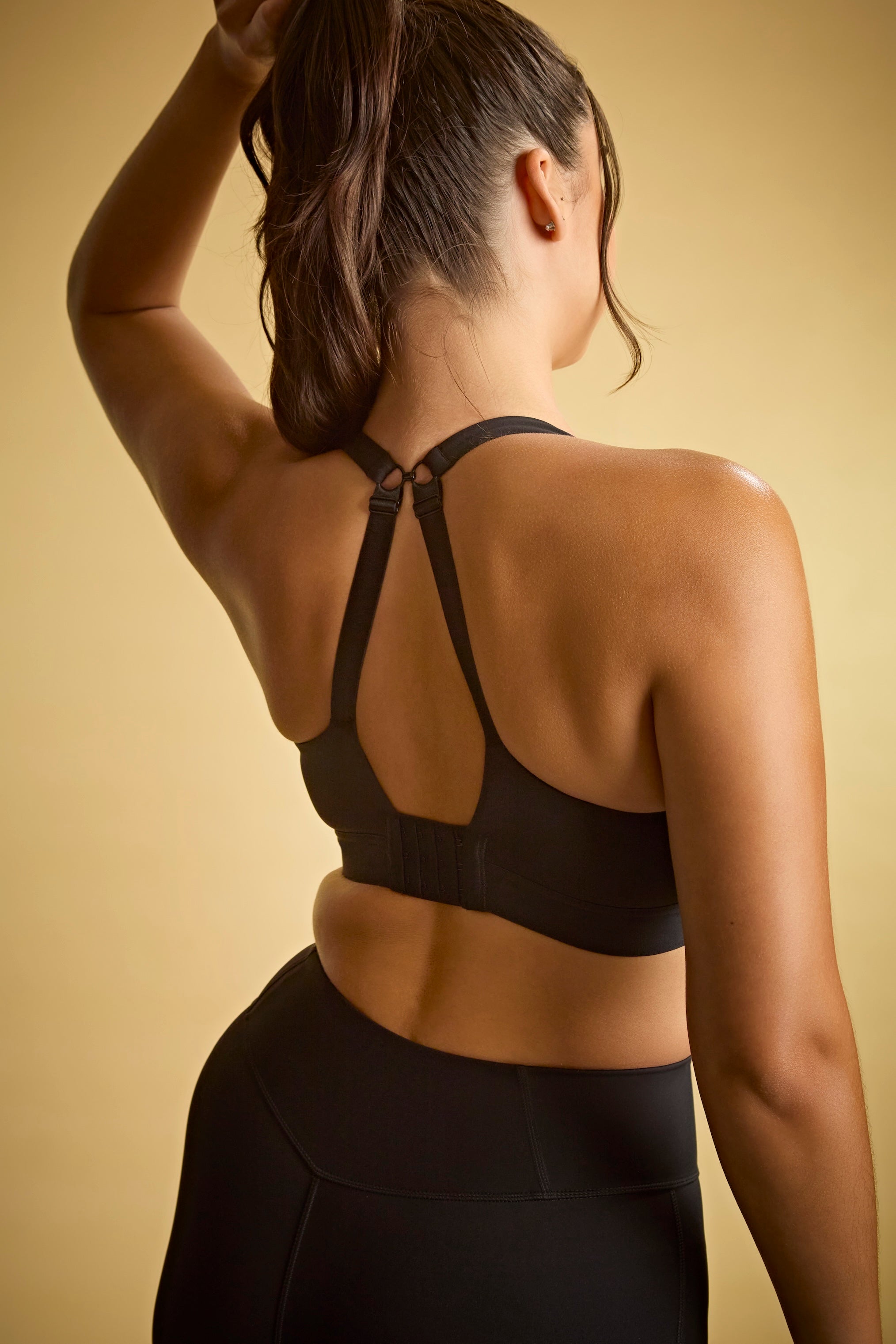 Endurance Wired Sports Bra - Black