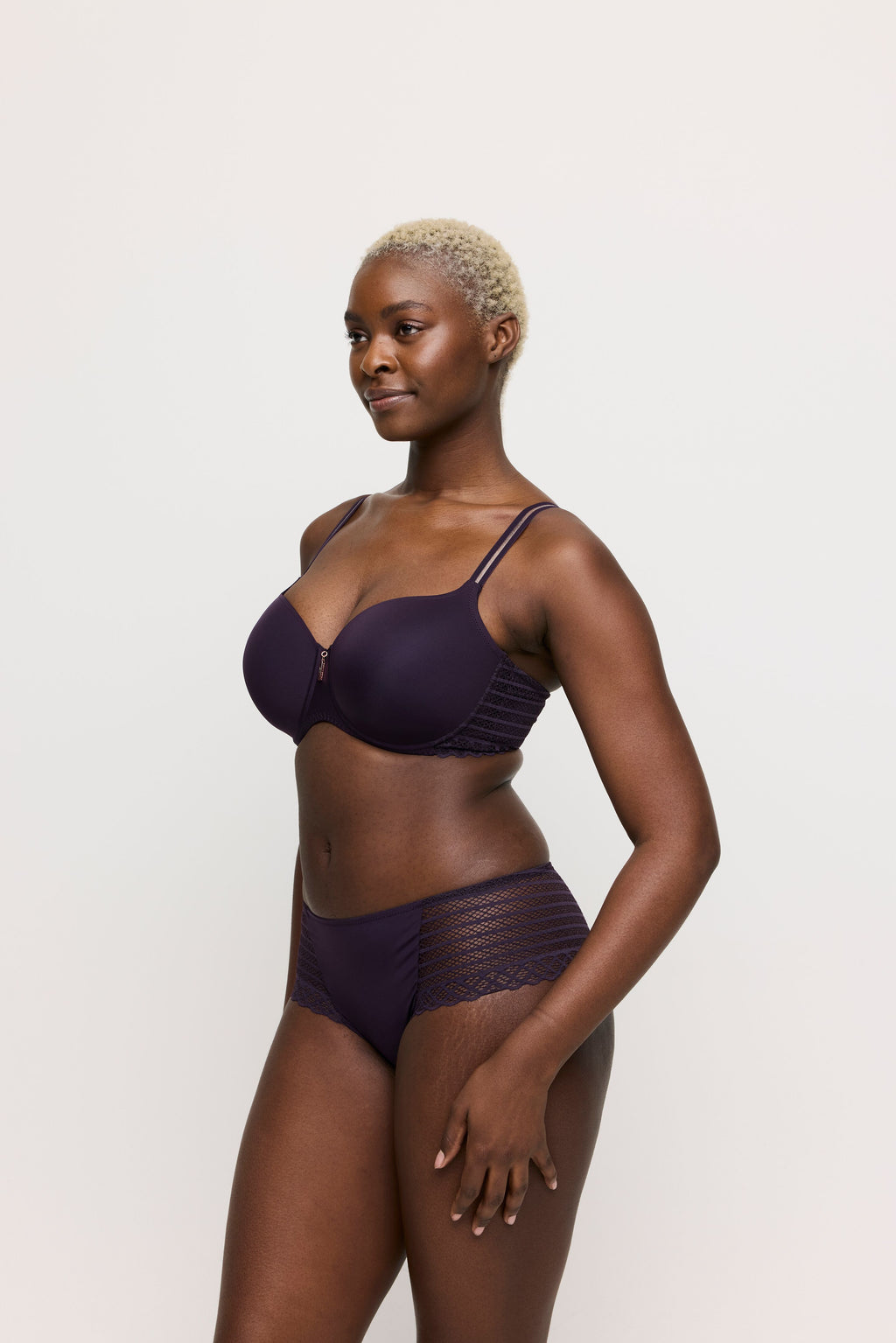 Primadonna Twist East End stretch lace hot pants in amethyst purple, featuring delicate lace details and a snug fit.