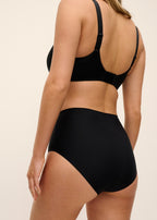 Fantasie Rebecca Essential underwire T-shirt bra in black with molded spacer cups, smooth seamless design, and adjustable straps.