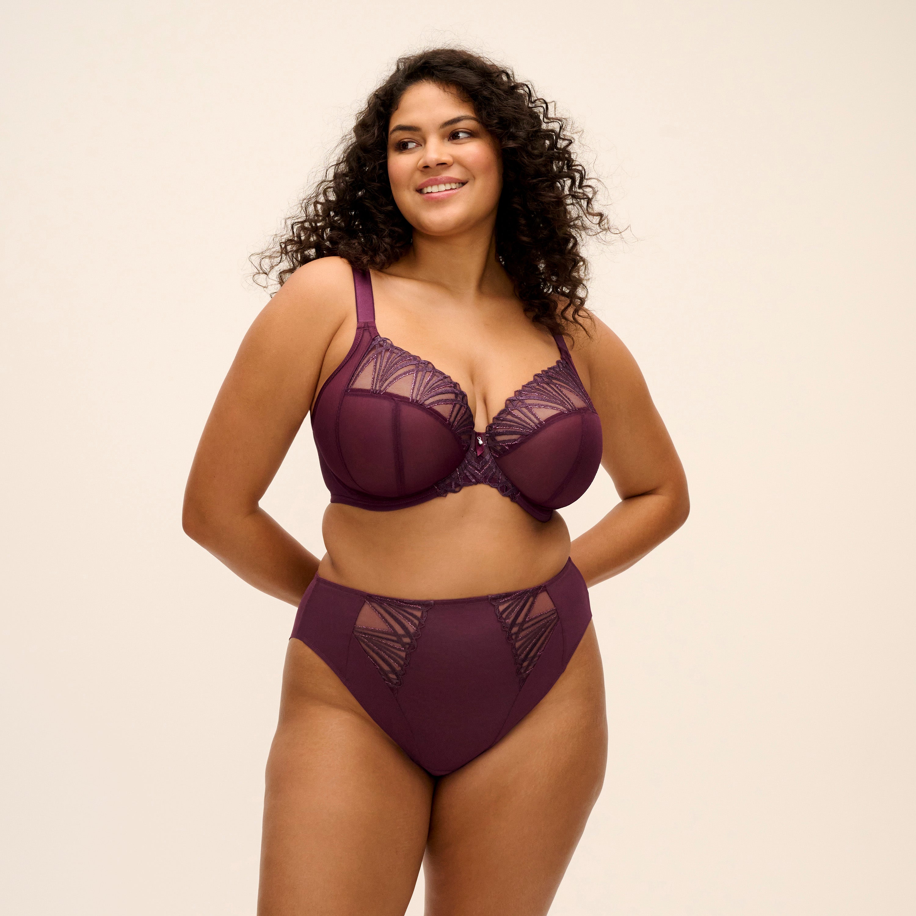Reja Underwire Plunge Bra - Fig