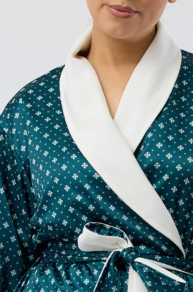 Forest green Art Deco satin robe with fleece lining, wrap style and 120cm length by Schrank.