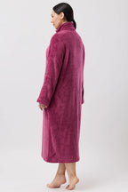 Mid-length SCHRANK fleece zip dressing gown in berry color, showing soft fleece fabric and front zipper closure.