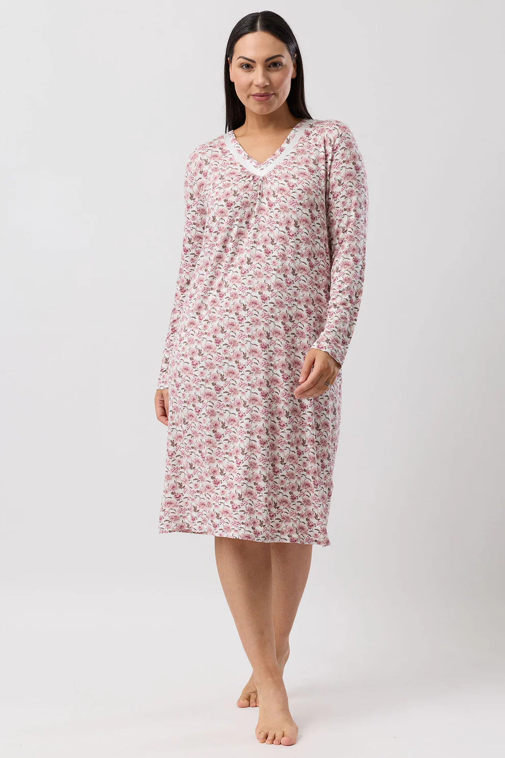 YUU Bloom long sleeve nightie in Bordeaux, soft sleepwear with floral print and comfortable fit, ideal for relaxing nights.
