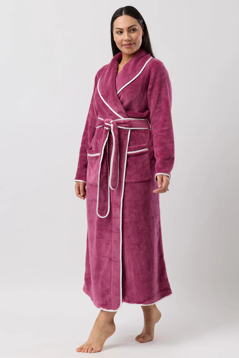 YUU satin trim fleece sleepwear robe in Bordeaux color, featuring soft fleece fabric and elegant satin accents.