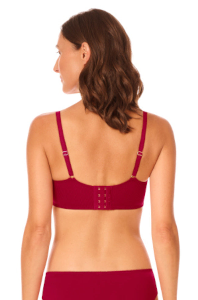 Kyra wirefree bra in chilli and sand colors, featuring soft cups and a comfortable, seamless design by Amoena.