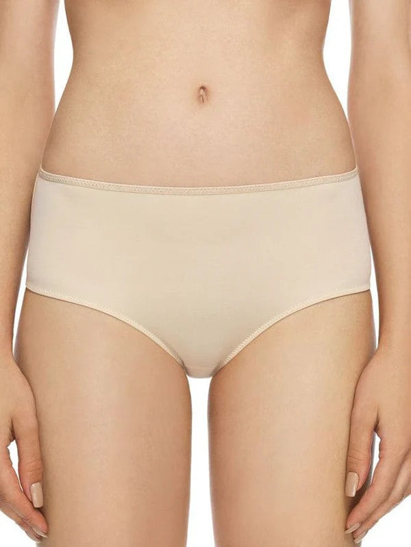 Corin Virginia Free Cut Deep Brief in nude, seamless underwear with a smooth fit and comfortable design.