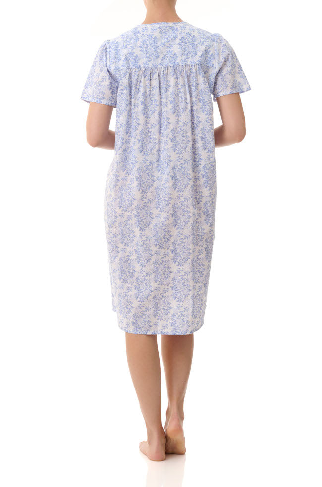 Blue floral short sleeve cotton nightie in size 2XL by Givoni
