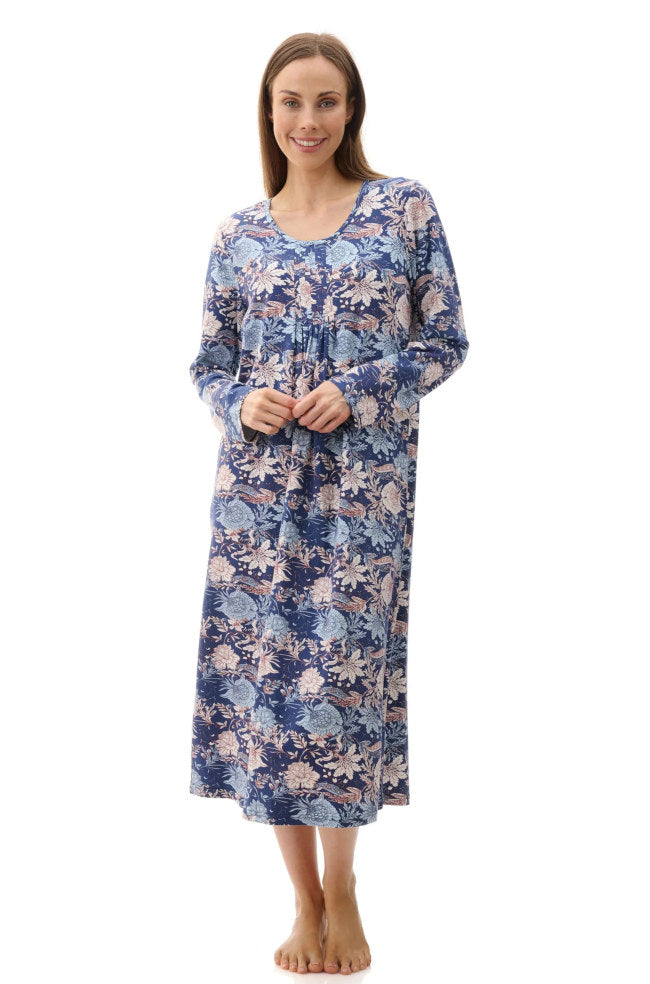 Givoni floral Julianna nightie sleepwear in size M, lightweight fabric with a delicate floral pattern, perfect for comfortable nights.