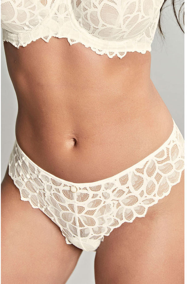 Ivory lace bikini brief with cotton gusset from Panache, medium coverage style in the Allure collection.