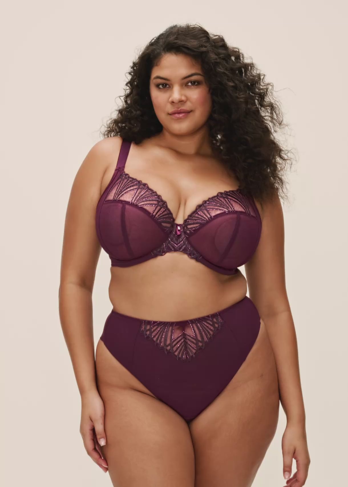 Reja Underwire Plunge Bra - Fig