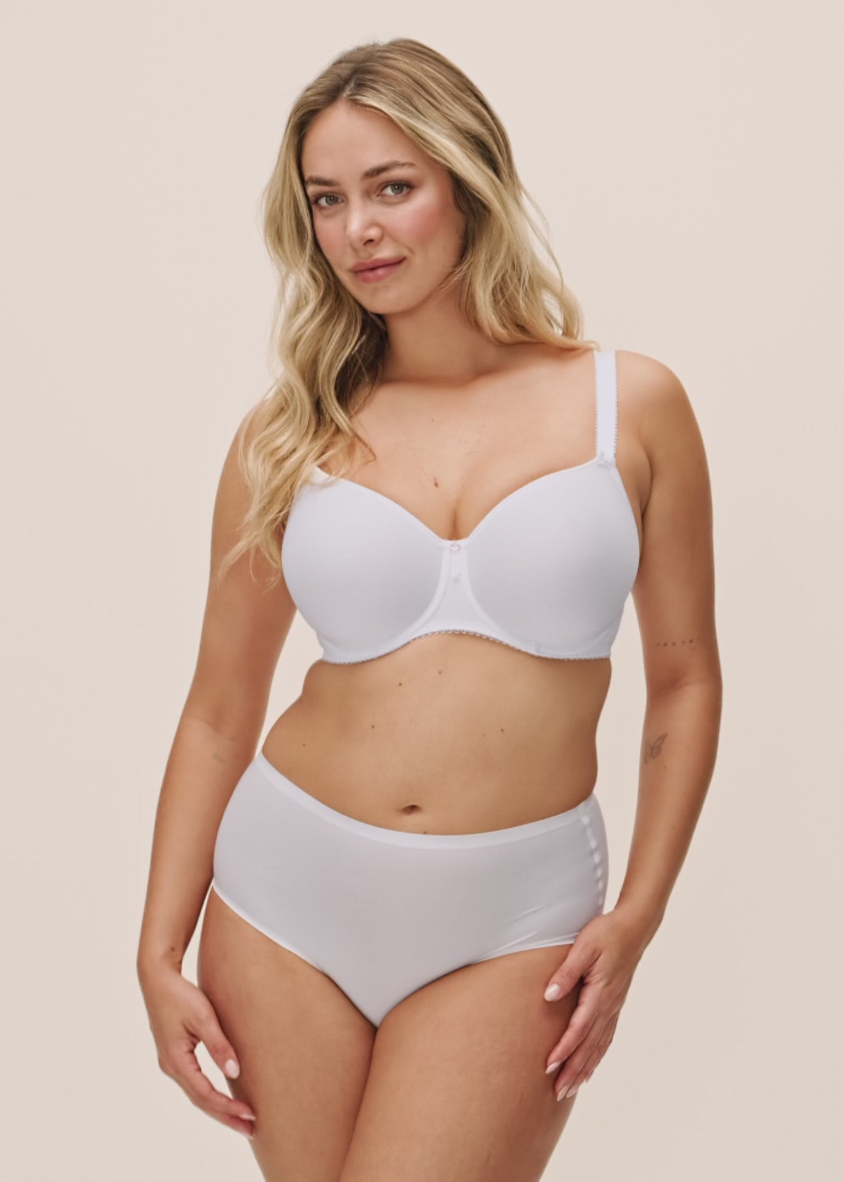 Rebecca Essential Underwire T-Shirt Bra - White