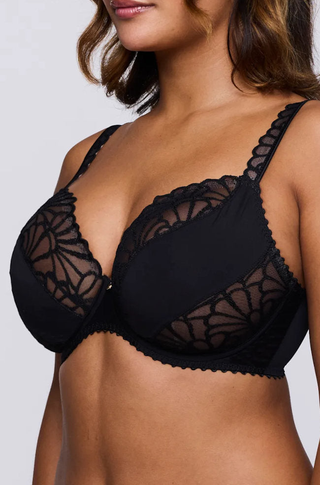 PrimaDonna Gallipoli black lace plunge bra with underwire and adjustable straps, D cup available in multiple sizes.