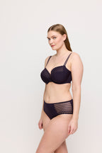 Primadonna Twist East End full cup bra in charcoal, featuring supportive design and smooth fabric for everyday comfort.