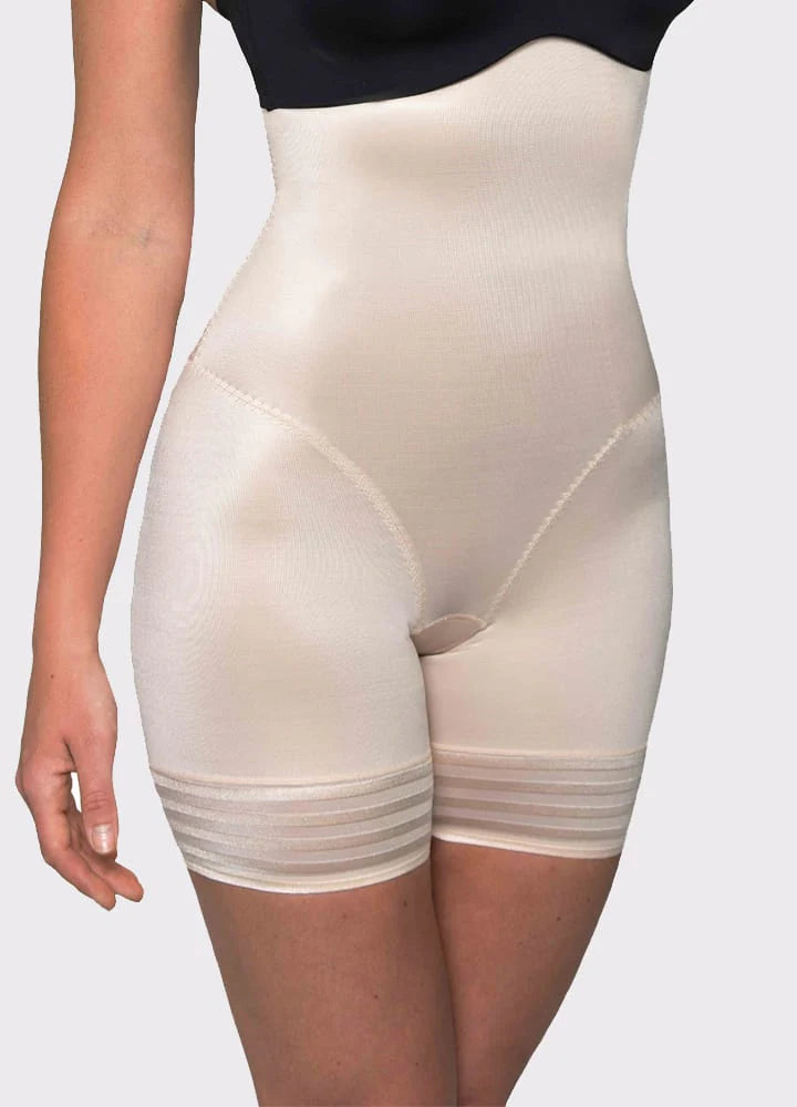 LA Sculpte firm control high-waisted shapewear shorts, smooth and sculpt your waist and hips for a sleek silhouette.