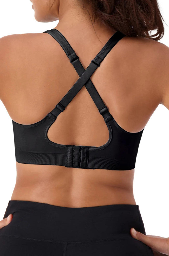 The Triaction Ultra Seamfree Crop Top (Black) Available in size 14 only