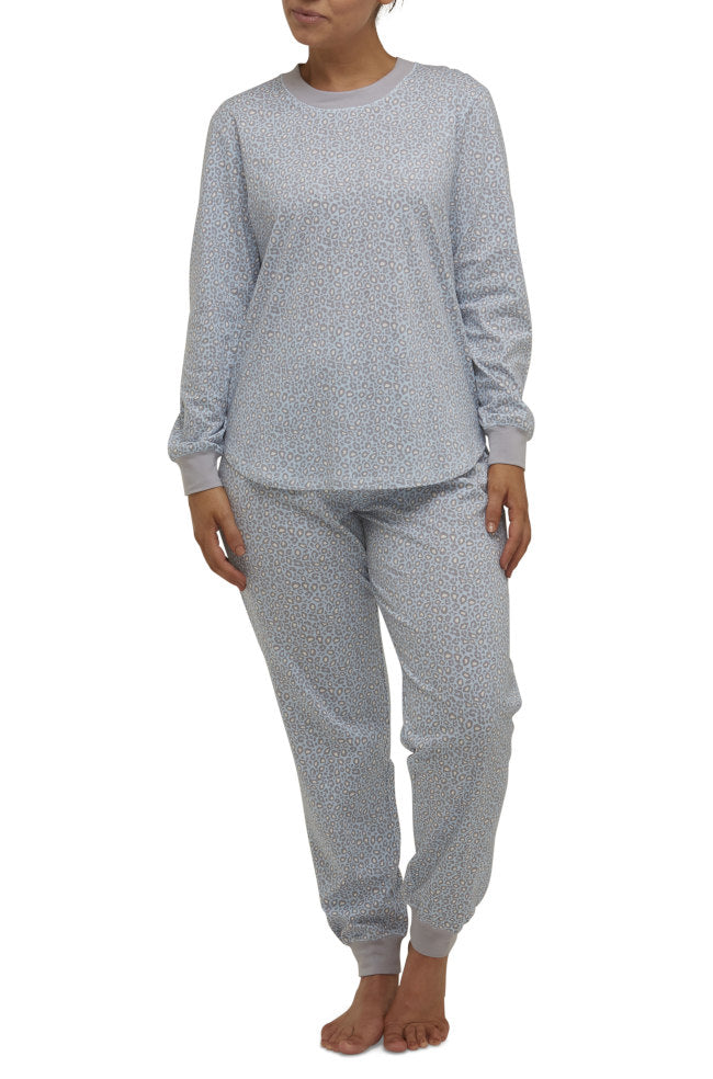 Pale blue floral cotton ski pajama set for women, size 20, by Schrank, featuring cuffed pajama pants and a relaxed top.
