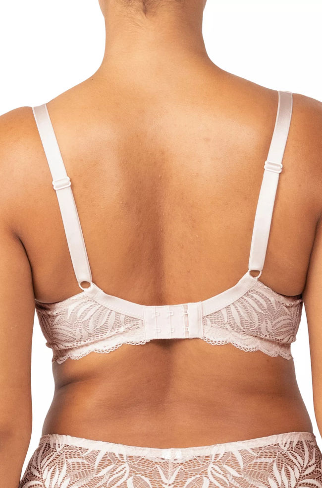 White lace balconette bra by Triumph with elegant design and adjustable straps in C cup sizes